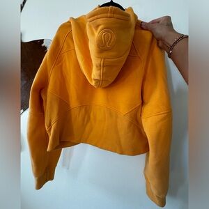 Lululemon cropped scuba